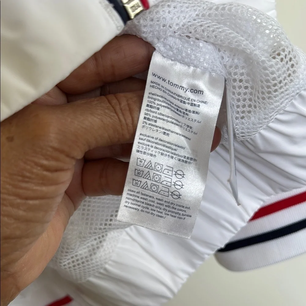 Tommy Hilfiger chic white